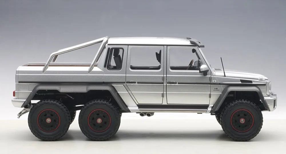 [AutoArt] 1:18 Mercedes-Benz 2013 G63 AMG 6x6 hopea pienoismalli Die-Cast