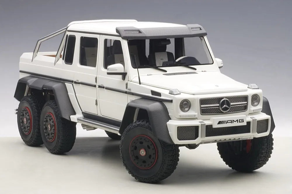 [AutoArt] 1:18 Mercedes-Benz 2013 G63 AMG 6x6 White Model Car Die-Cast