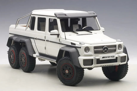 [AutoArt] 1:18 Mercedes-Benz 2013 G63 AMG 6x6 White Model Car Die-Cast