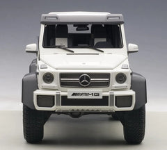 [AutoArt] 1:18 Mercedes-Benz 2013 G63 AMG 6x6 White Model Car Die-Cast