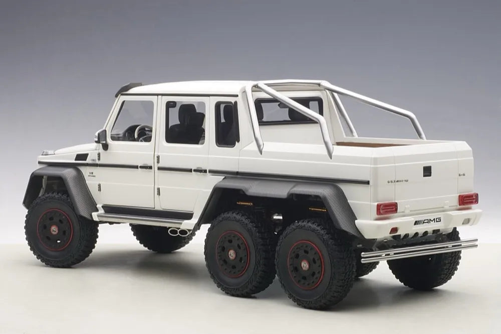 [AutoArt] 1:18 Mercedes-Benz 2013 G63 AMG 6x6 White Model Car Die-Cast