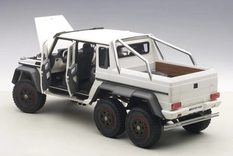 [AutoArt] 1:18 Mercedes-Benz 2013 G63 AMG 6x6 White Model Car Die-Cast
