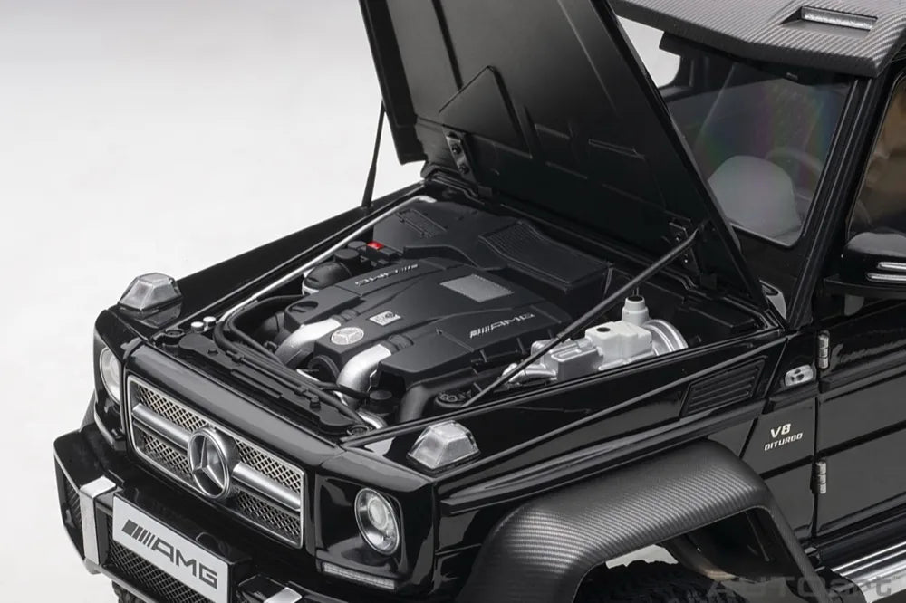 [AutoArt] 1:18 Mercedes-Benz 2013 G63 AMG 6x6 Black Model Car Die-Cast