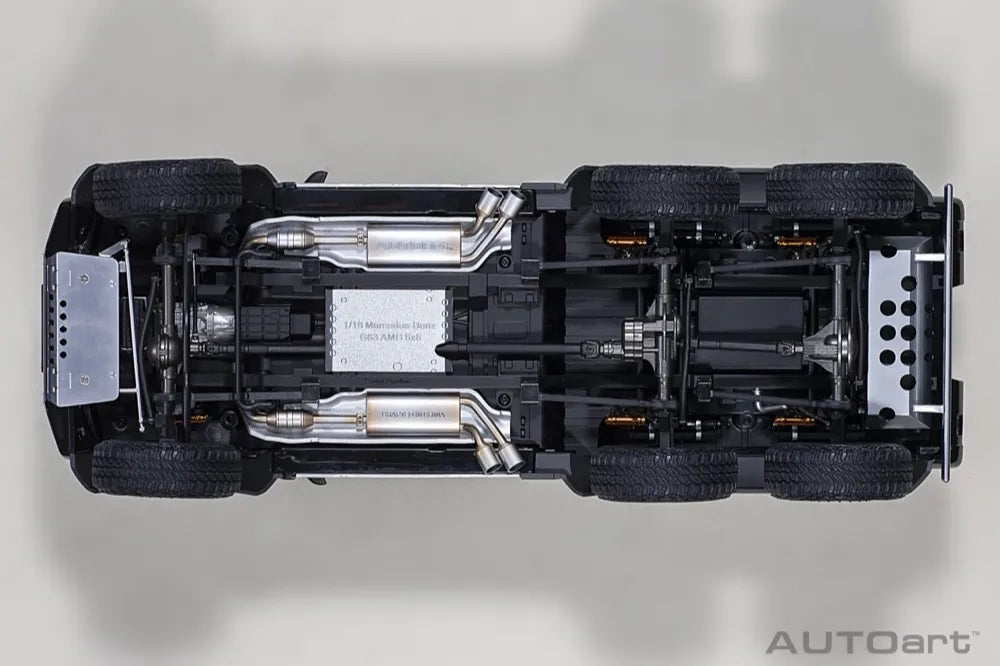[AutoArt] 1:18 Mercedes-Benz 2013 G63 AMG 6x6 Black Model Car Die-Cast