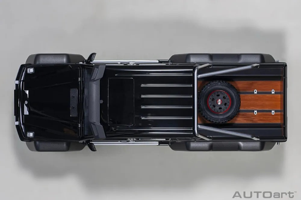 [AutoArt] 1:18 Mercedes-Benz 2013 G63 AMG 6x6 Black Model Car Die-Cast