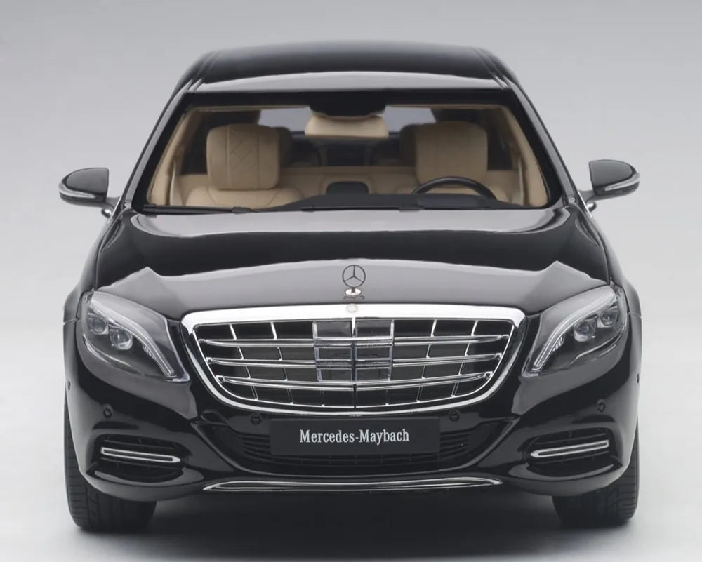 [AutoArt] 1:18 Mercedes-Maybach 2016 S600 Pullman Black Model Car Die-Cast