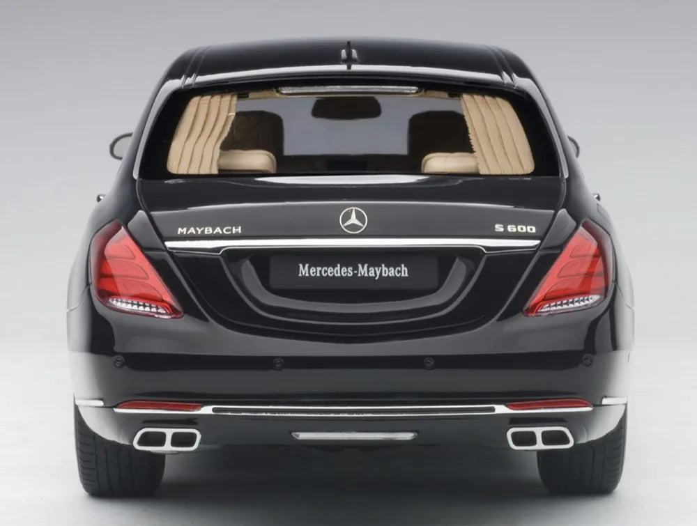 [AutoArt] 1:18 Mercedes-Maybach 2016 S600 Pullman Black Model Car Die-Cast