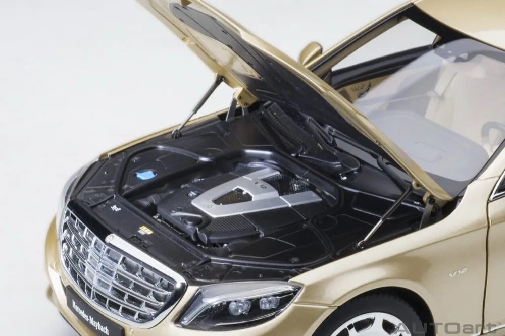 [AutoArt] 1:18 Mercedes-Maybach 2016 S600 Pullman ou voiture miniature Die-Cast