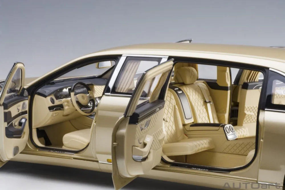 [AutoArt] 1:18 Mercedes-Maybach 2016 S600 Pullman Gold Model Car Die-Cast