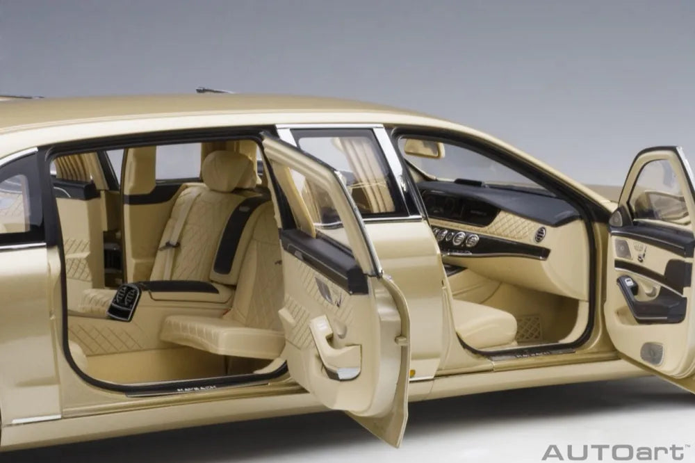 [AutoArt] 1:18 Mercedes-Maybach 2016 S600 Pullman ou voiture miniature Die-Cast