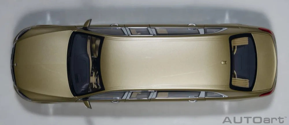 [AutoArt] 1:18 Mercedes-Maybach 2016 S600 Pullman Gold Model Car Die-Cast