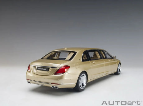 [AutoArt] 1:18 Mercedes-Maybach 2016 S600 Pullman Gold Model Car Die-Cast