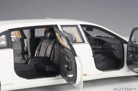 [AutoArt] 1:18 Mercedes-Maybach 2016 S600 Pullman White Model Car Die-Cast
