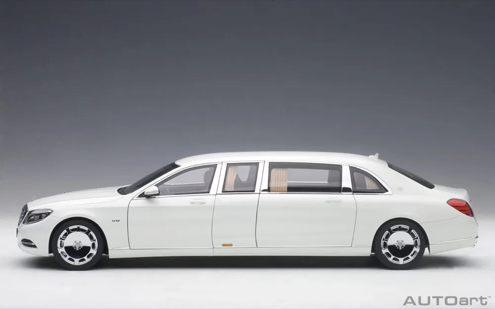 [AutoArt] 1:18 Mercedes-Maybach 2016 S600 Pullman White Model Car Die-Cast