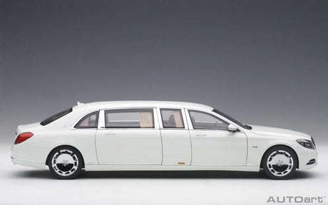 [AutoArt] 1:18 Mercedes-Maybach 2016 S600 Pullman White Model Car Die-Cast