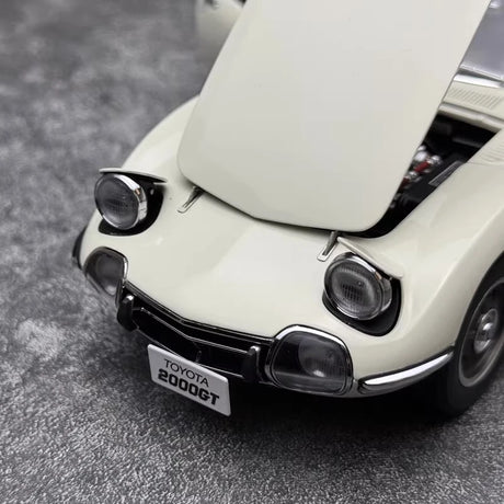 [AutoArt] 1:18 Toyota 1967 2000GT White Model Car Die-Cast