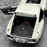 [AutoArt] 1:18 Toyota 1967 2000GT White Model Car Die-Cast