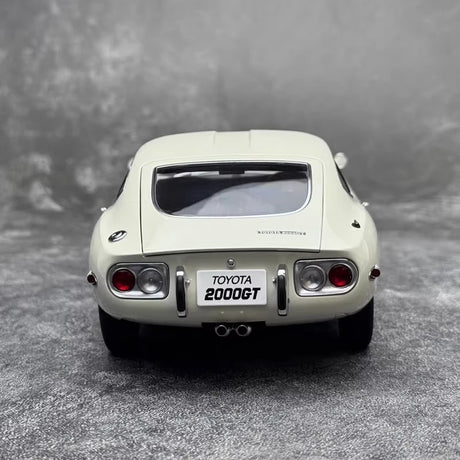 [AutoArt] 1:18 Toyota 1967 2000GT White Model Car Die-Cast
