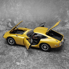 [AutoArt] 1:18 Toyota 1967 2000GT Yellow Model Car Die-Cast