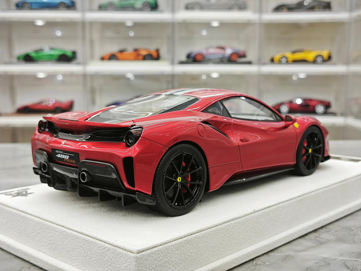 BBA Ferrari 2018 488 Pista Metallic Red Silver Black Livery 1:18 – Sammelobjekt-Resin-Modellharz