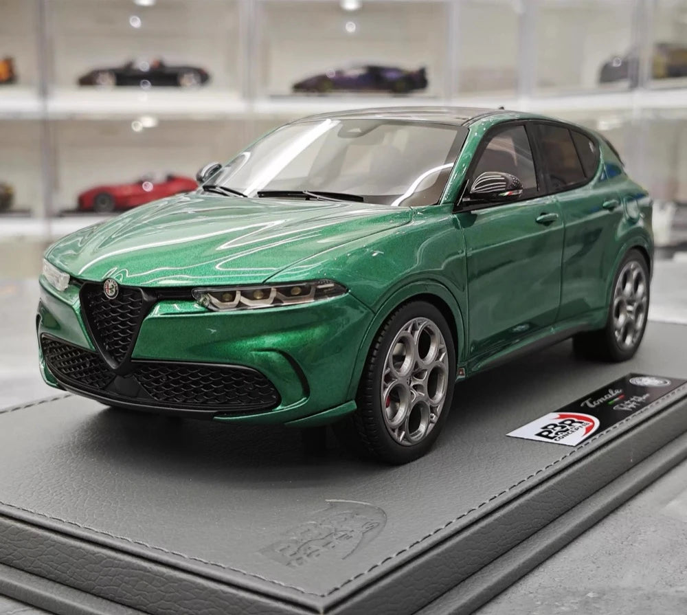 [BBR] 1:18 Alfa Romeo 2023 Tonale Green Model Car Resin