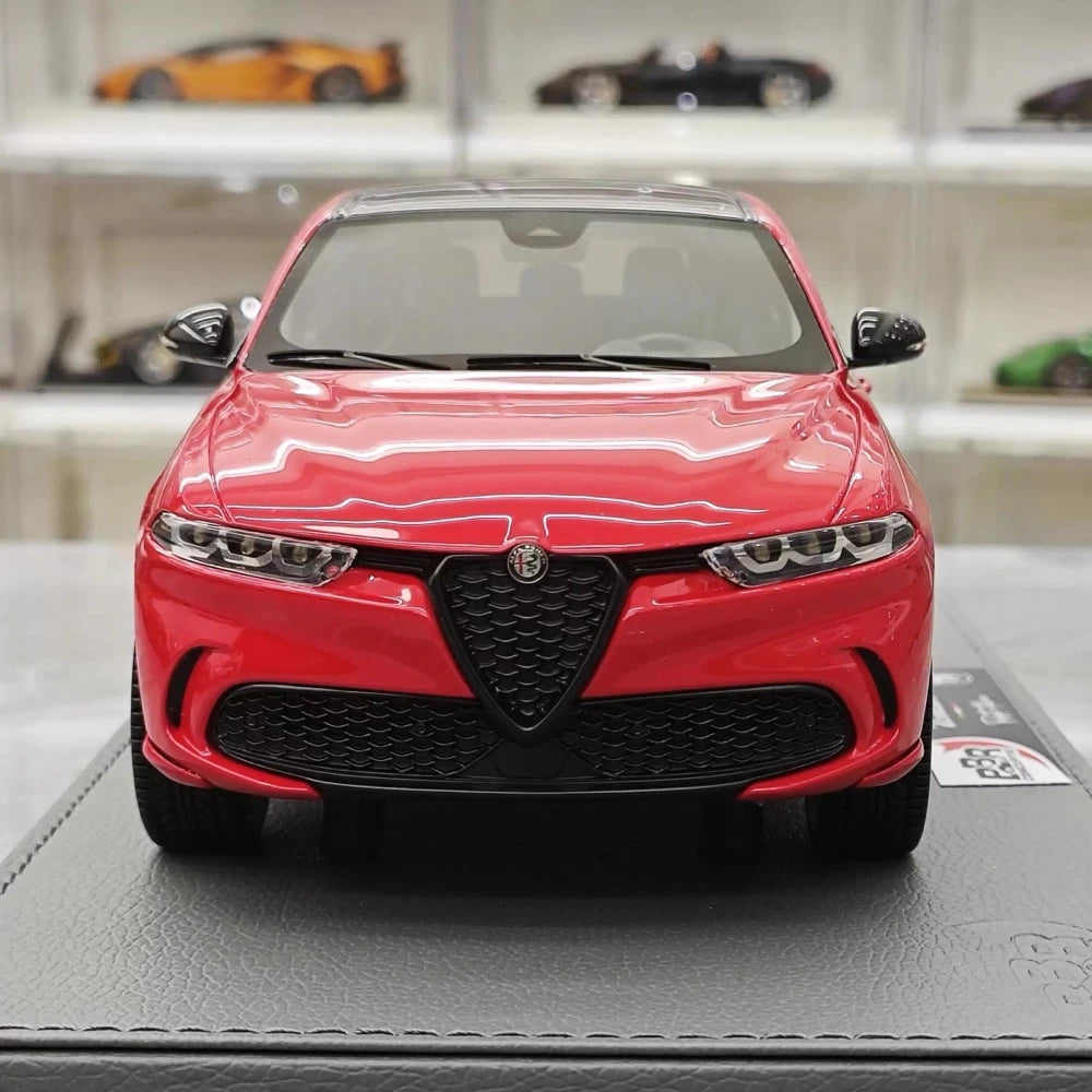 [BBR] 1:18 Alfa Romeo 2023 Tonale Red Model Car Resin