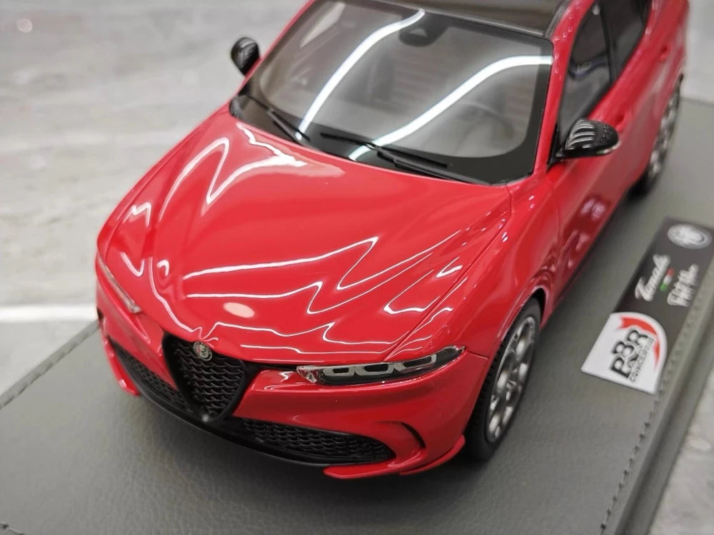 [BBR] 1:18 Alfa Romeo 2023 Tonale Red Model Car Resin