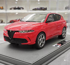[BBR] 1:18 Alfa Romeo 2023 Tonale Red Model Car Resin