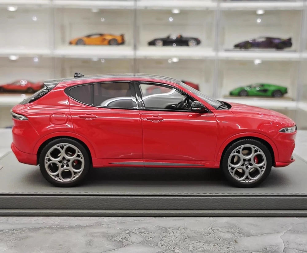[BBR] 1:18 Alfa Romeo 2023 Tonale Red Model Car Resin