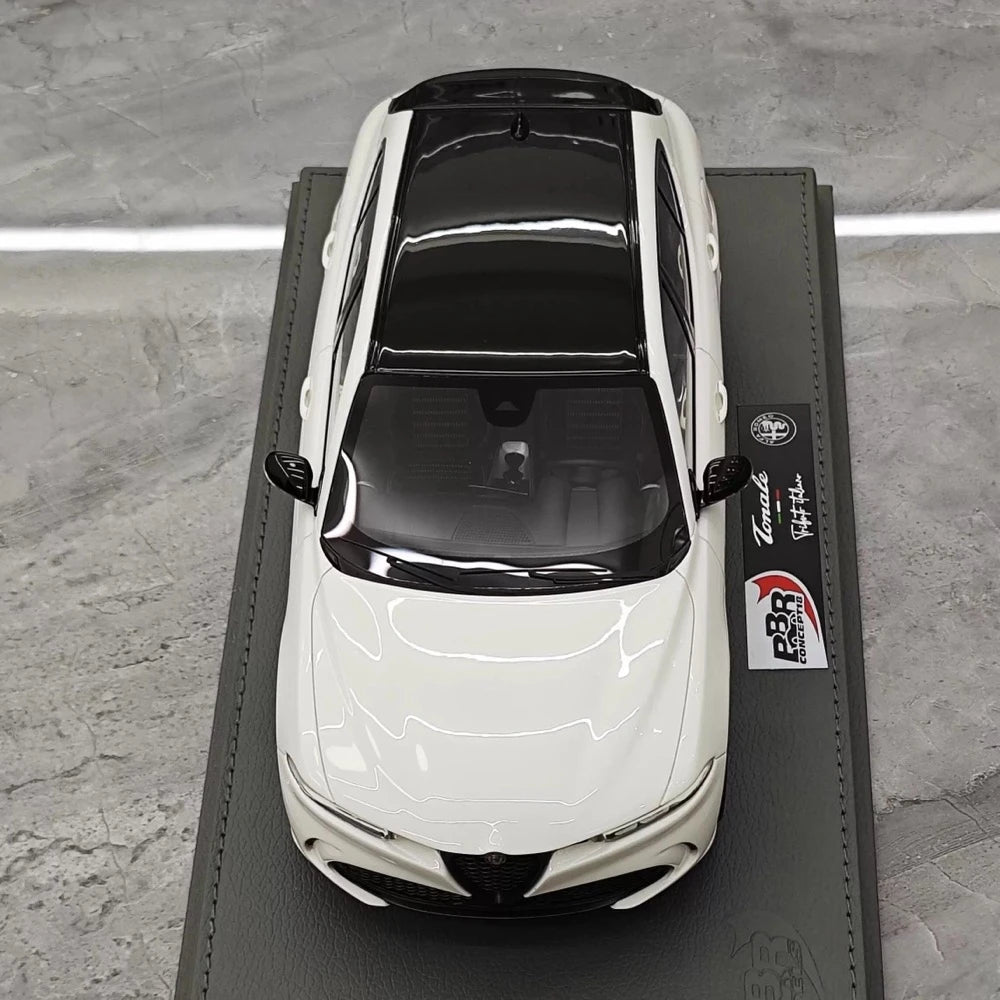 [BBR] 1:18 Alfa Romeo 2023 Tonale White Model Car Resin