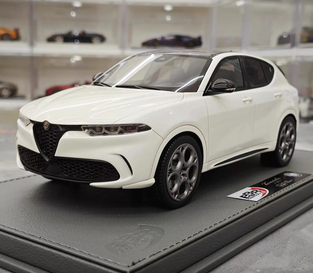 [BBR] 1:18 Alfa Romeo 2023 Tonale White Model Car Resin