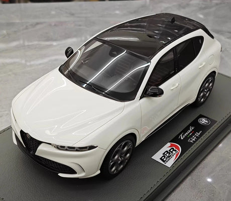 [BBR] 1:18 Alfa Romeo 2023 Tonale White Model Car Resin