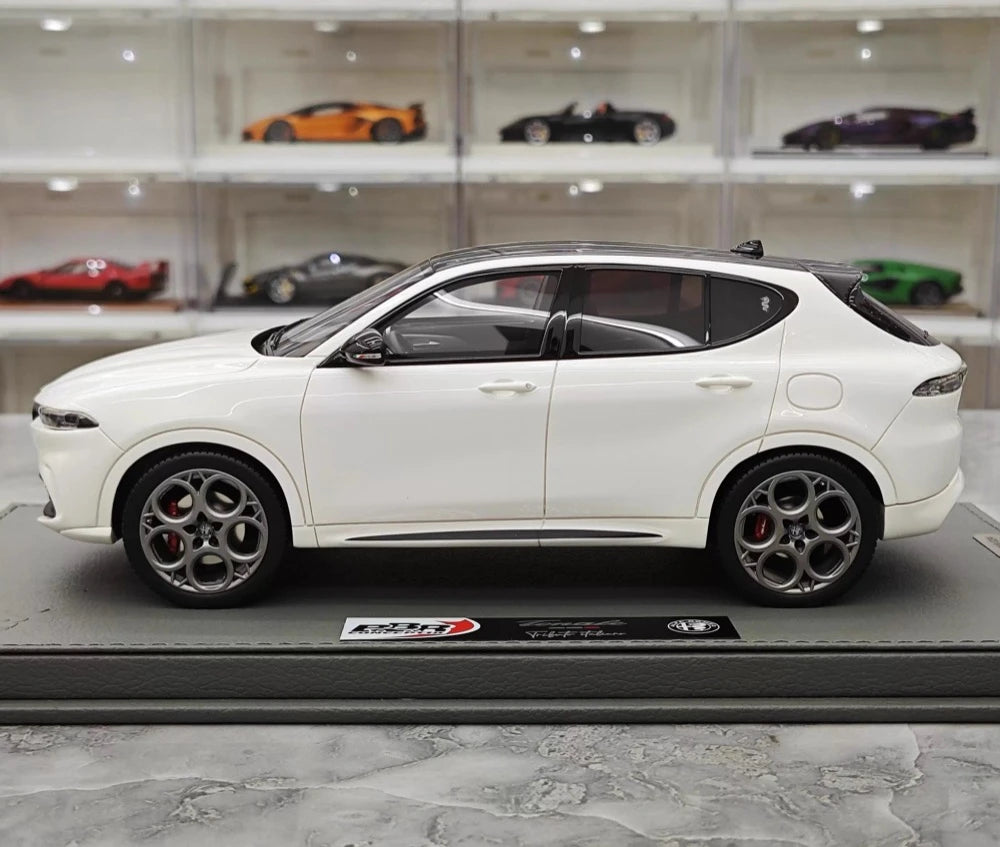 [BBR] 1:18 Alfa Romeo 2023 Tonale White Model Car Resin