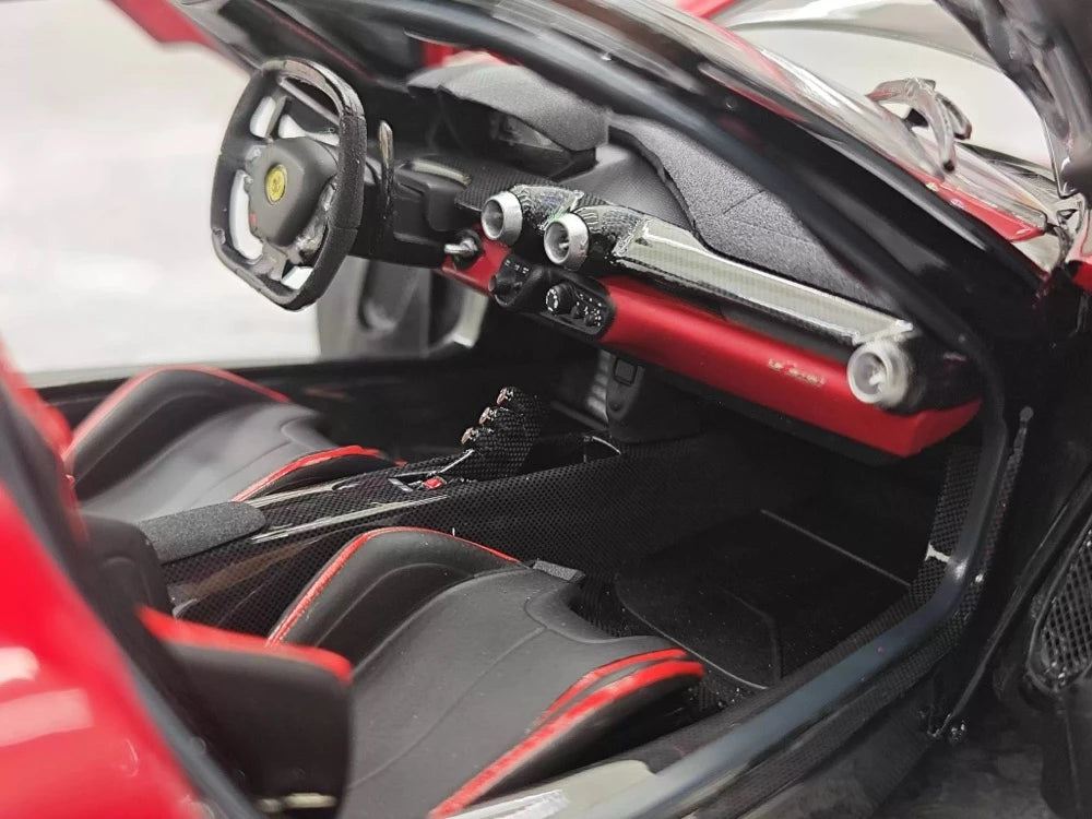 [BBR] 1:18 Ferrari 2013 LaFerrari Coupe Rosso Corsa Black Roof Model Car Die-Cast