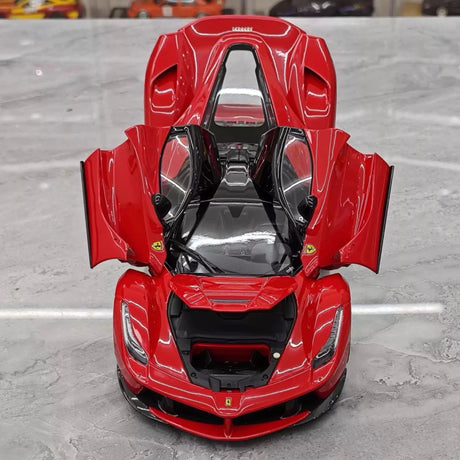 [BBR] 1:18 Ferrari 2013 LaFerrari Coupe Red Nero Carbon Roof Model Car Die-Cast