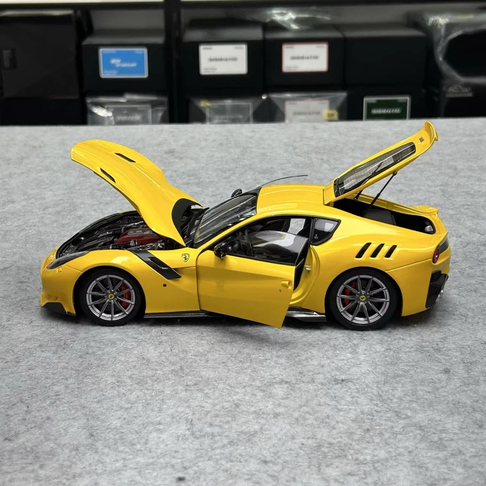 [BBR] 1:18 Ferrari 2015 F12 TDF gul modellbil Die-Cast