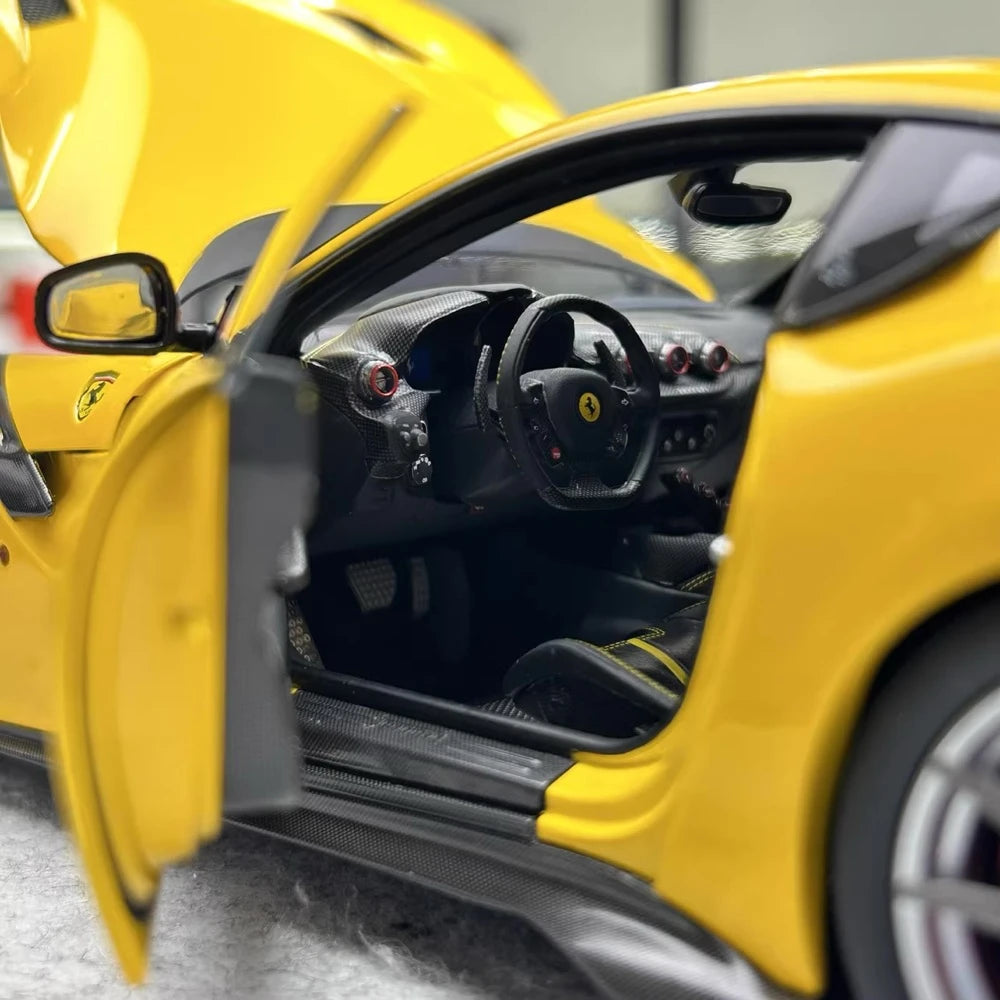 [BBR] 1:18 Ferrari 2015 F12 TDF gul modellbil Die-Cast