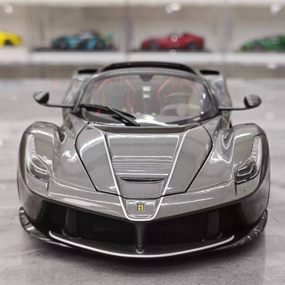 [BBR] 1:18 Ferrari 2016 LaFerrari Aperta grå modellbil Die-Cast