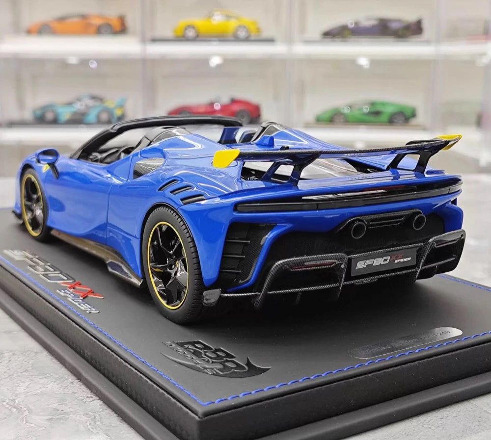 [BBR] 1:18 Ferrari 2023 SF90 XX Spider Glossy blu & giallo modellino di auto resina