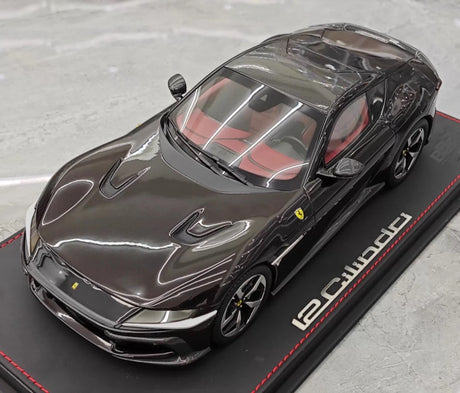 [BBR] 1:18 Ferrari 2024 12 Cilindri Coupe glanzend zwart modelauto Hars