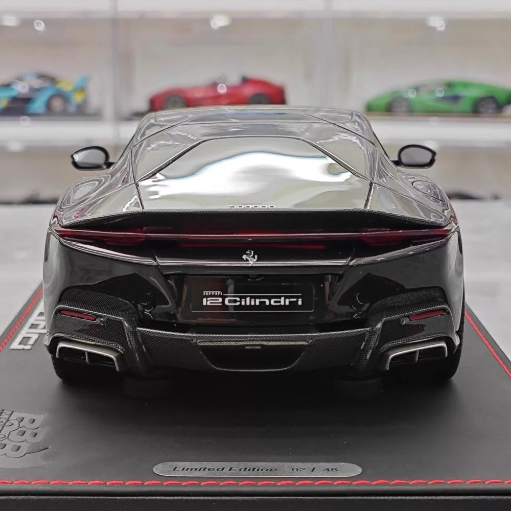 [BBR] 1:18 Ferrari 2024 12 Cilindri Coupe Glossy musta pienoismalli Hartsi
