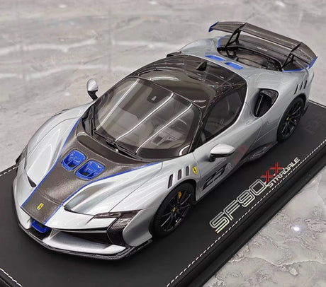 [BBR] 1:18 Ferrari 2024 SF90 XX Stradale glanzend zilver & zwart modelauto Hars