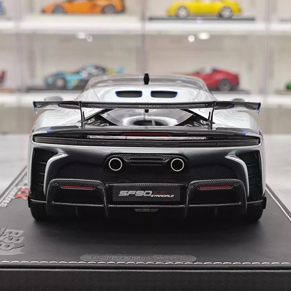 [BBR] 1:18 Ferrari 2024 SF90 XX Stradale Glossy Silver & Black Model Car Resin