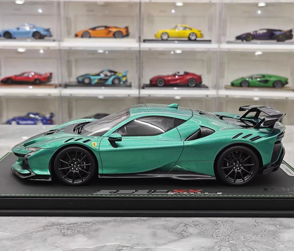 [BBR] 1:18 Ferrari 2024 SF90 XX Stradale Tiffany Blue & Black Model Car Resin
