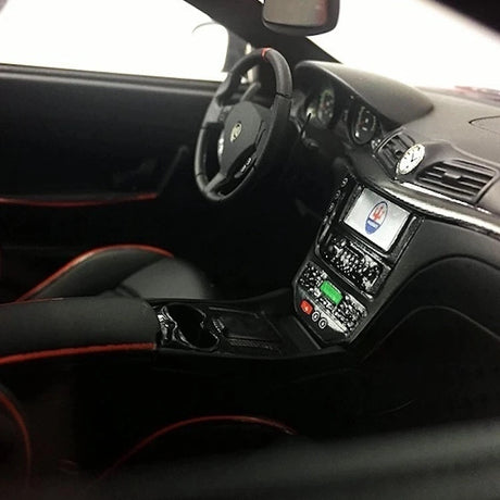 [BBR] 1:18 Maserati 2011 GranTurismo MC Stradale Red Model Car Resin