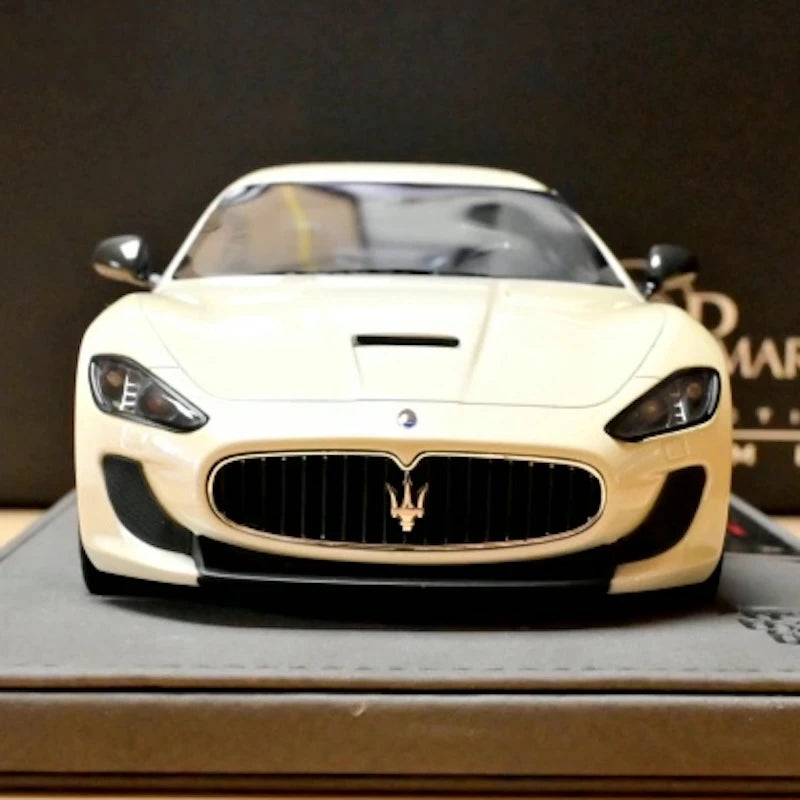[BBR] 1:18 Maserati 2011 GranTurismo MC Stradale blanc voiture miniature Resin