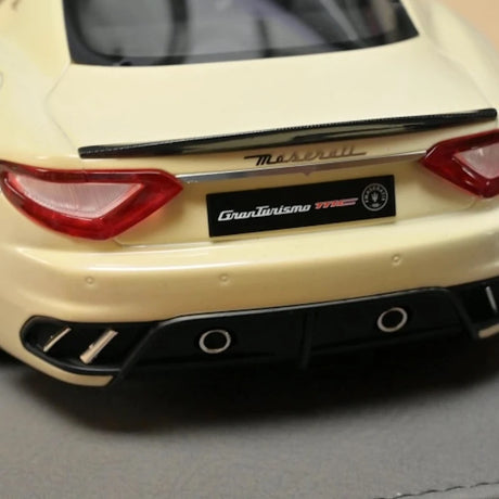 [BBR] 1:18 Maserati 2011 GranTurismo MC Stradale White Model Car Resin