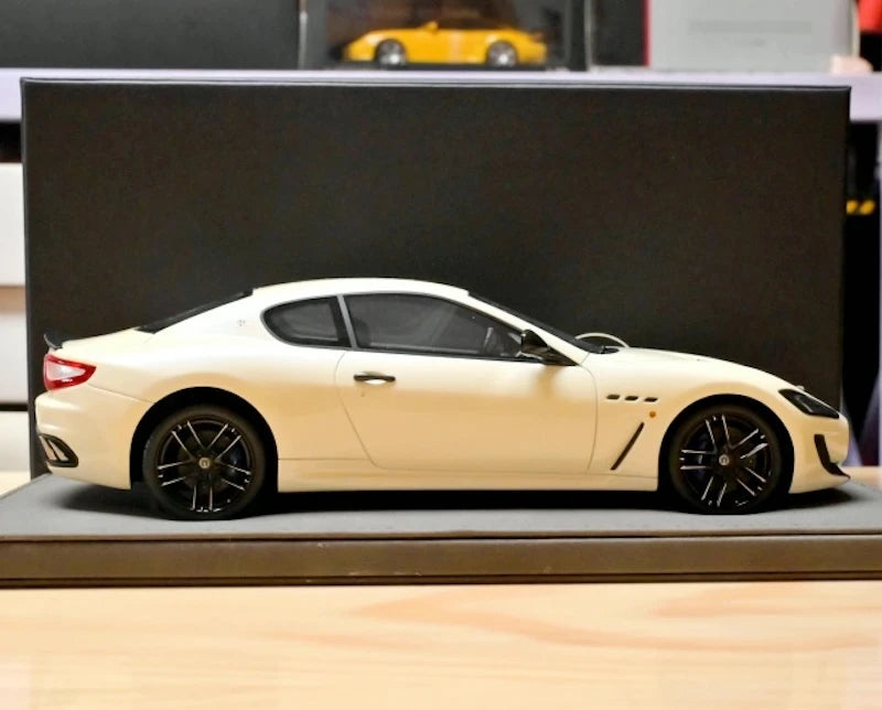 [BBR] 1:18 Maserati 2011 GranTurismo MC Stradale blanc voiture miniature Resin