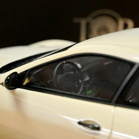 [BBR] 1:18 Maserati 2011 GranTurismo MC Stradale White Model Car Resin