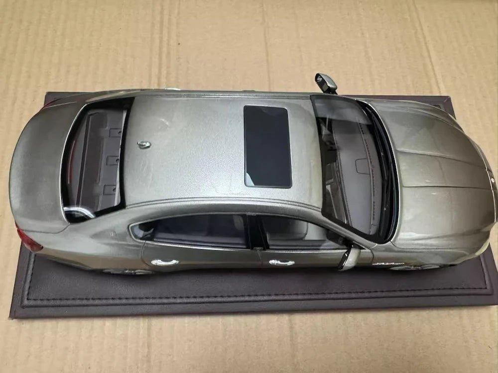 [BBR] 1:18 Maserati 2013 Quattroporte Gold Model Car Resin
